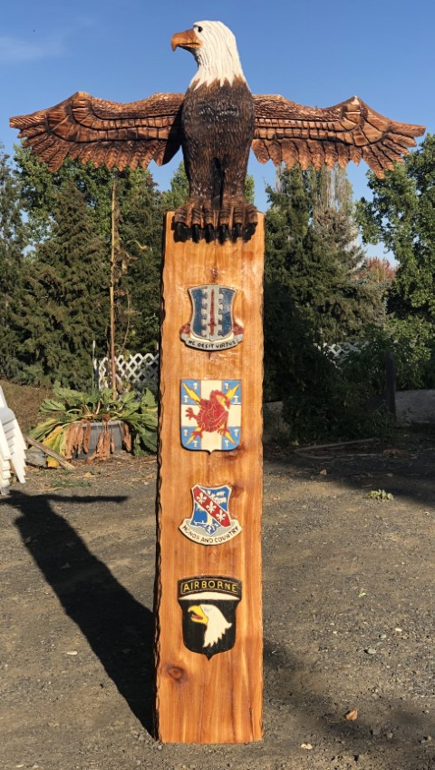 8' Veteran Totem Pole